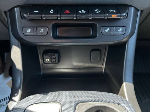 Used 2022 Chevrolet Colorado Z71 AWD/4WD image 33