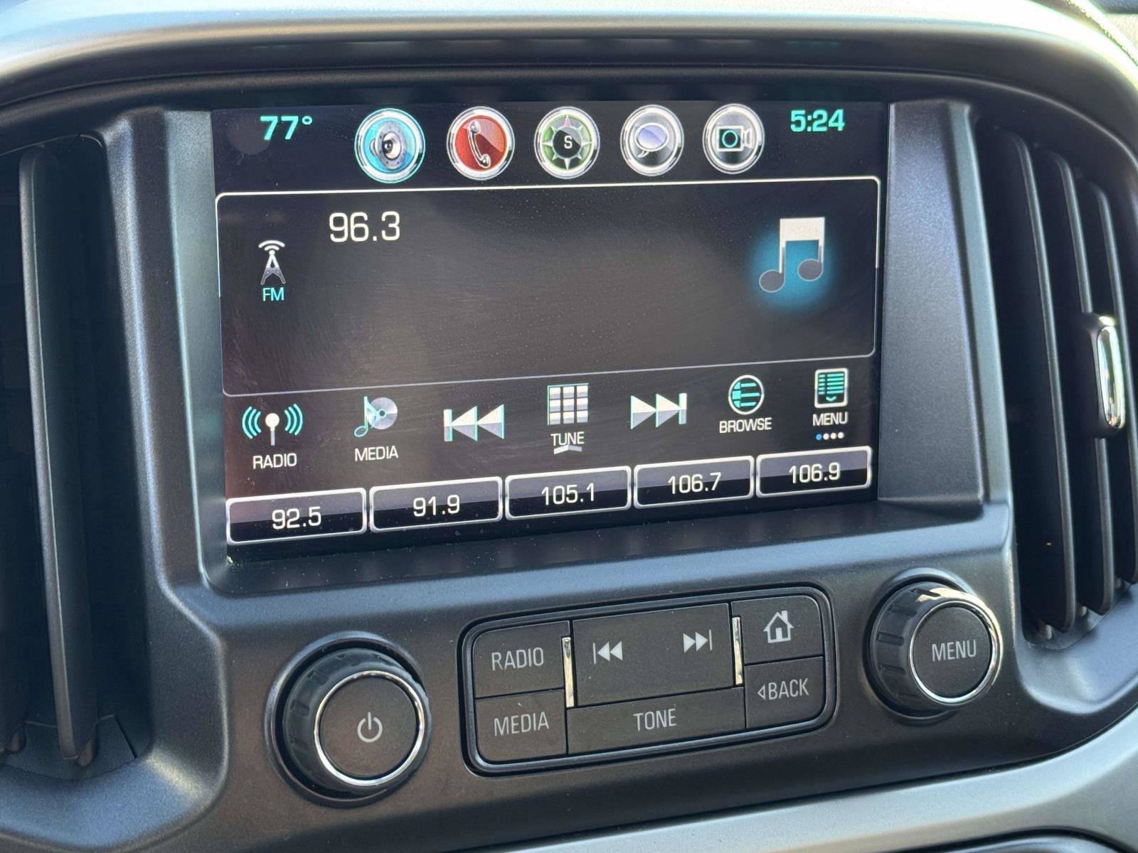 Used 2018 Chevrolet Colorado LT AWD/4WD image 15