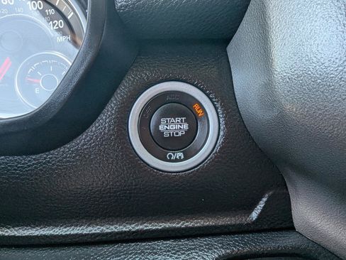 Used 2022 RAM 1500 Laramie w/ Sport Appearance Package AWD/4WD image 19