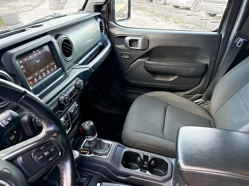 Used 2022 Jeep Wrangler Unlimited Sport S image 25