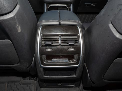 Used 2024 BMW X6 M60i w/ Dynamic Handling Package image 20