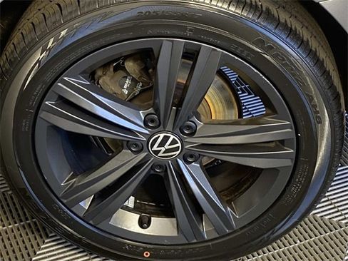 Used 2022 Volkswagen Jetta SE w/ Panoramic Sunroof Package image 25