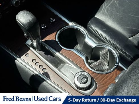 Used 2019 Nissan Pathfinder Platinum image 18