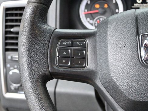 Used 2015 RAM 1500 Classic SLT AWD/4WD image 16