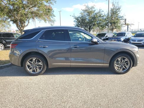 Used 2022 Genesis GV70 2.5T w/ Advanced Package image 9