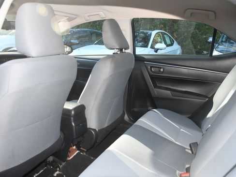 Used 2015 Toyota Corolla L image 14