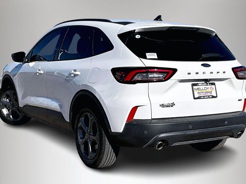 Used 2025 Ford Escape ST-Line w/ Equipment Group 301A image 4