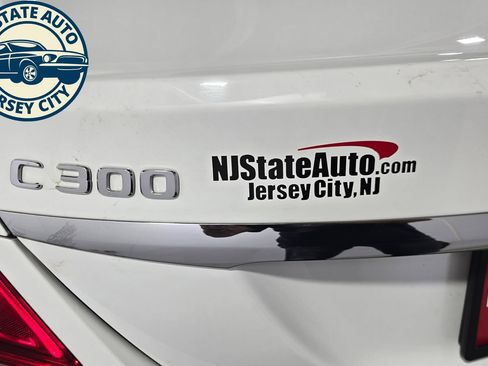 Used 2017 Mercedes-Benz C 300 4MATIC Sedan w/ Premium 1 Package image 29