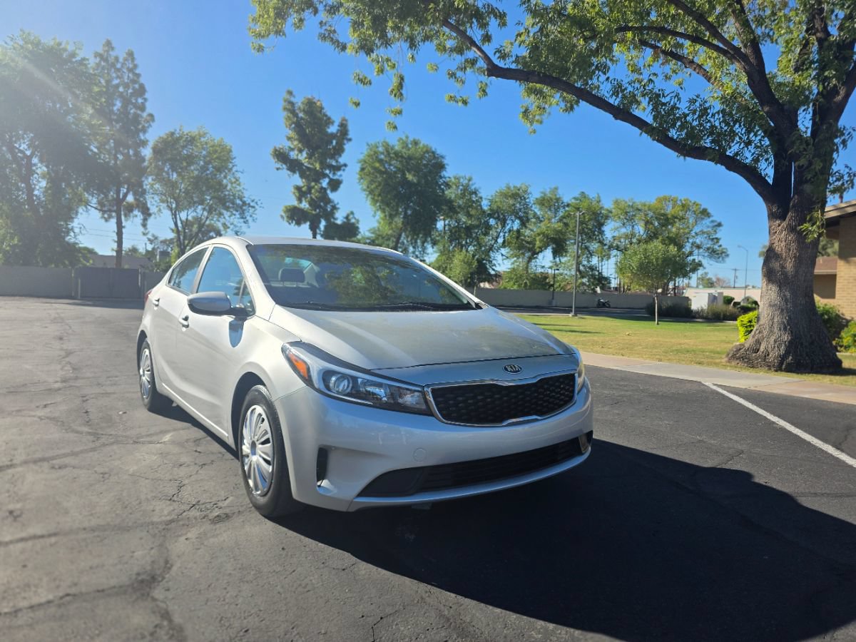 Used 2018 Kia Forte LX FWD image 1