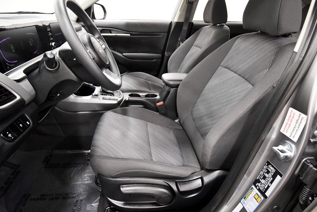 Used 2026 Kia Seltos LX AWD/4WD image 14