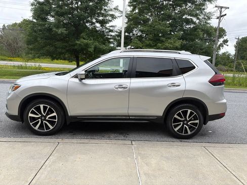 Used 2018 Nissan Rogue SL w/ Premium Package AWD/4WD image 4