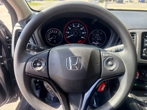 Used 2022 Honda HR-V LX image 11