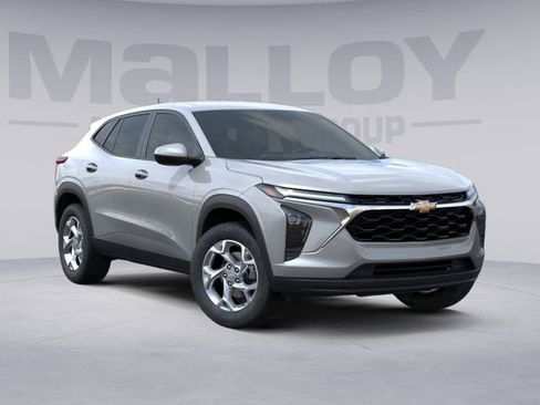 New 2026 Chevrolet Trax LS w/ LS Convenience Package image 8