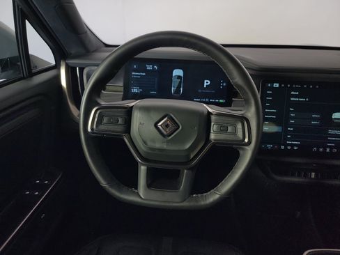 Used 2025 Rivian R1S Adventure AWD/4WD image 28