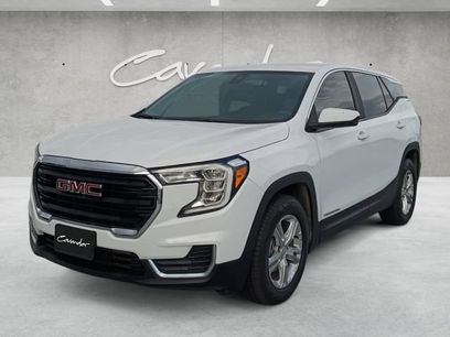 Used 2022 GMC Terrain SLE w/ LPO, Floor Liner Package