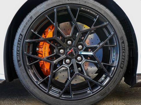 Used 2026 Chevrolet Corvette ZR1 w/ ZR1 Carbon Fiber Aero Package RWD image 29