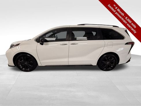 Used 2023 Toyota Sienna XSE image 2
