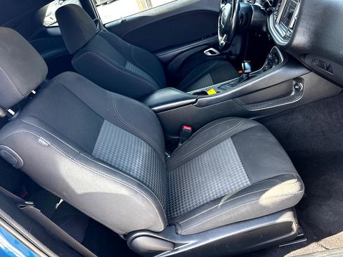 Used 2022 Dodge Challenger SXT w/ Blacktop Package image 11