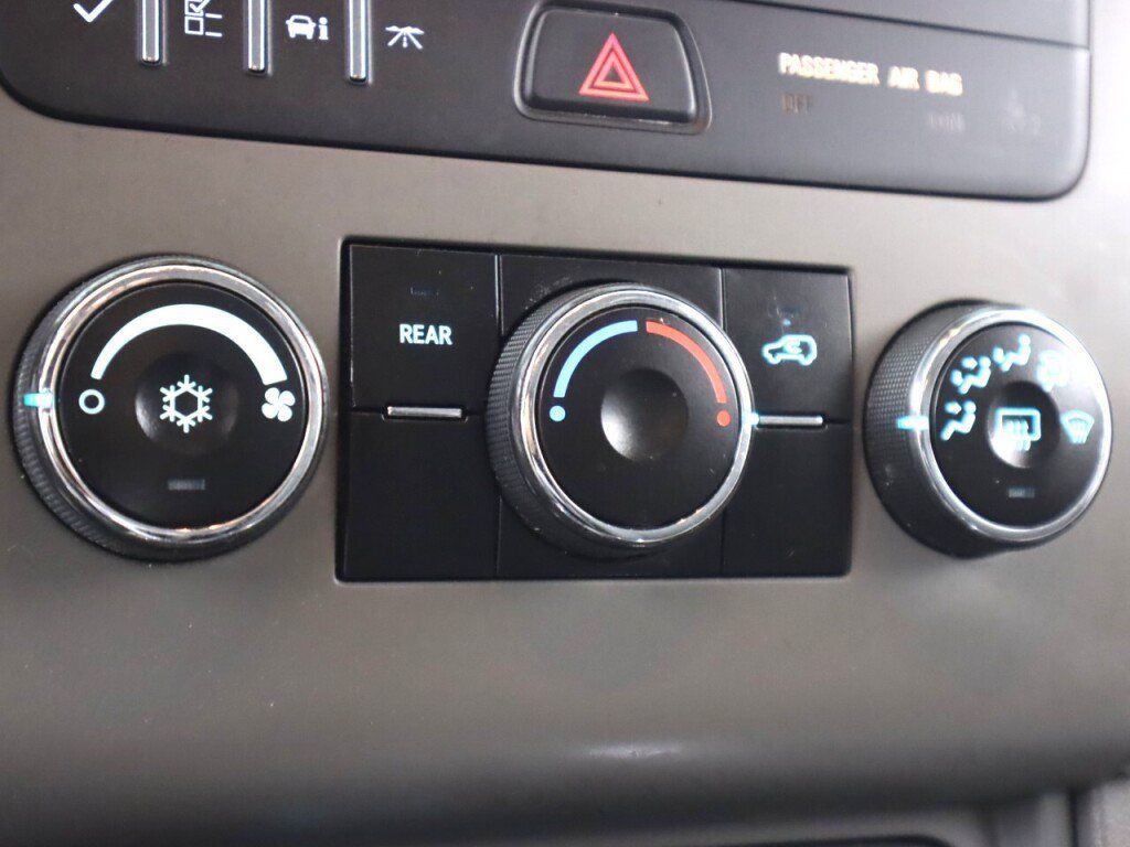 Used 2015 Chevrolet Traverse LS FWD image 21