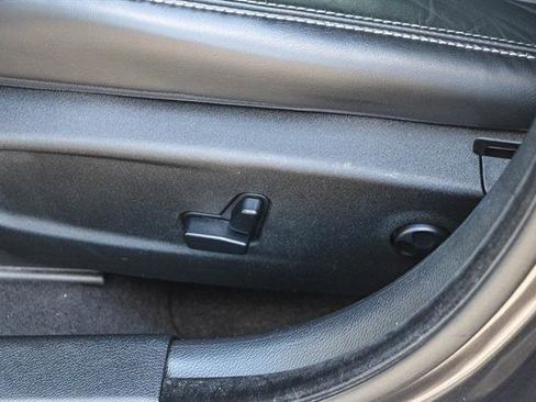 Used 2018 Chrysler 300 S image 21