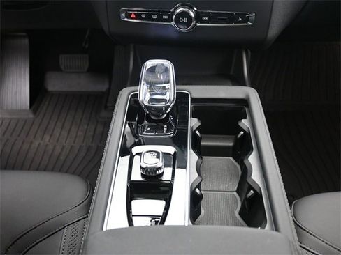 Certified 2025 Volvo XC90 B6 Core w/ Protection Package image 13