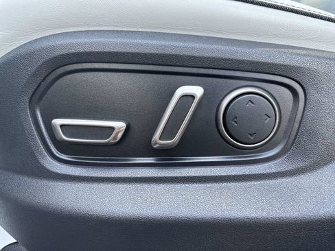 Used 2023 Rivian R1S Adventure AWD/4WD image 13