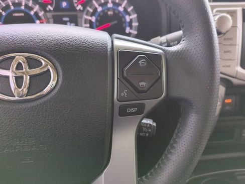 Used 2018 Toyota 4Runner SR5 Premium image 27