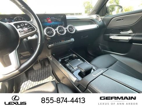 Used 2022 Mercedes-Benz GLB 250 4MATIC image 20