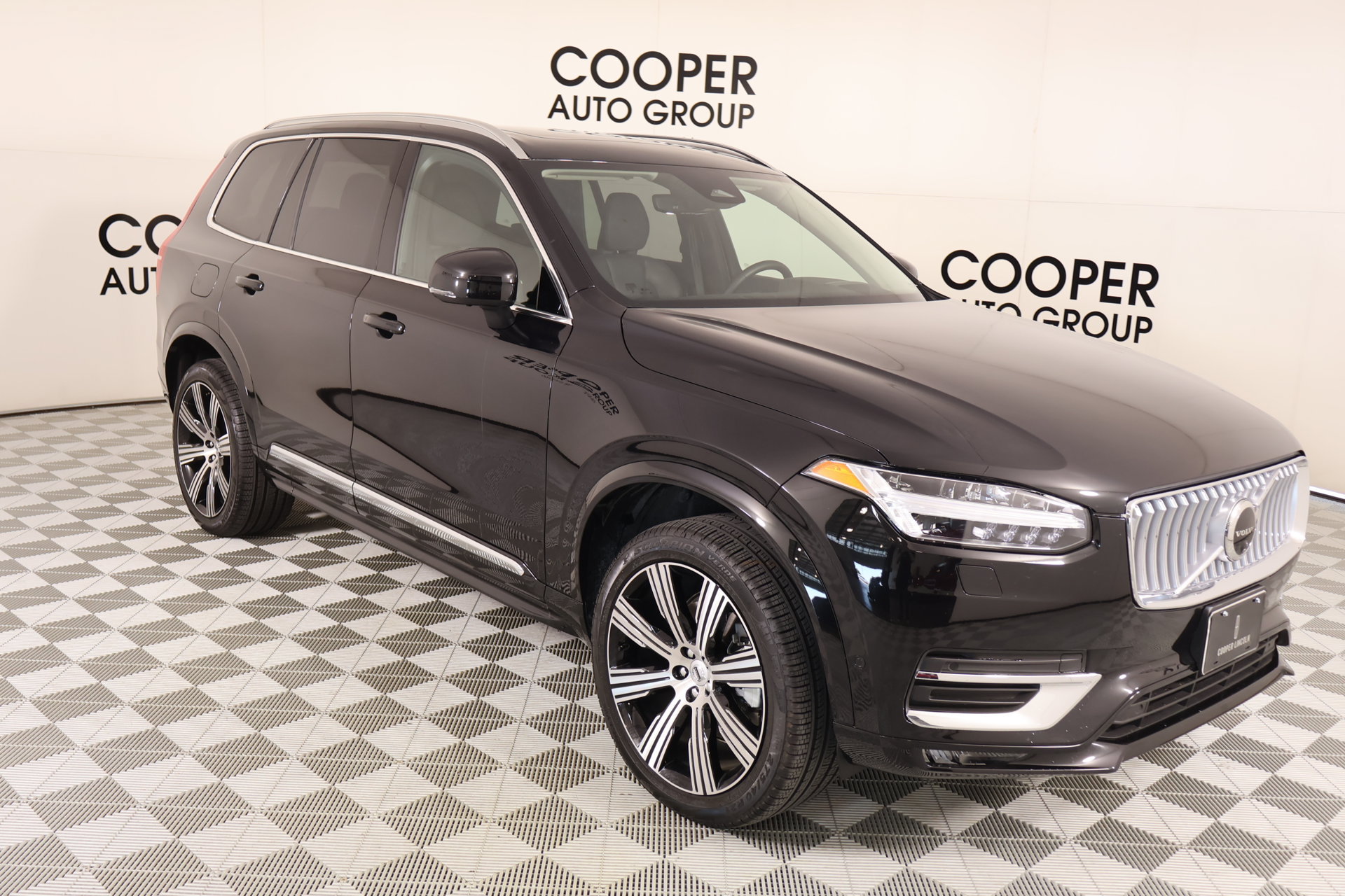 Used 2025 Volvo XC90 B6 Ultra w/ Protection Package Premier AWD/4WD 360° Tour
