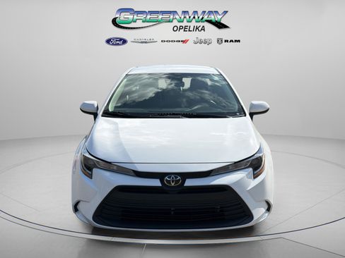 Used 2023 Toyota Corolla LE image 8