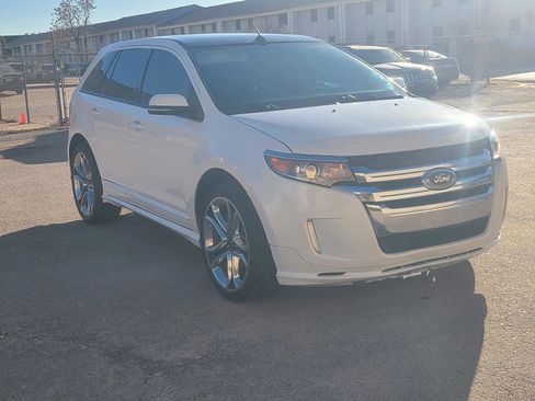 Used 2014 Ford Edge Sport w/ Driver Entry Package image 2