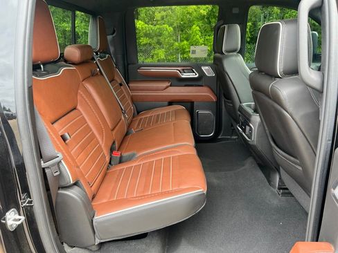 Used 2024 GMC Sierra 3500 Denali Ultimate AWD/4WD image 43