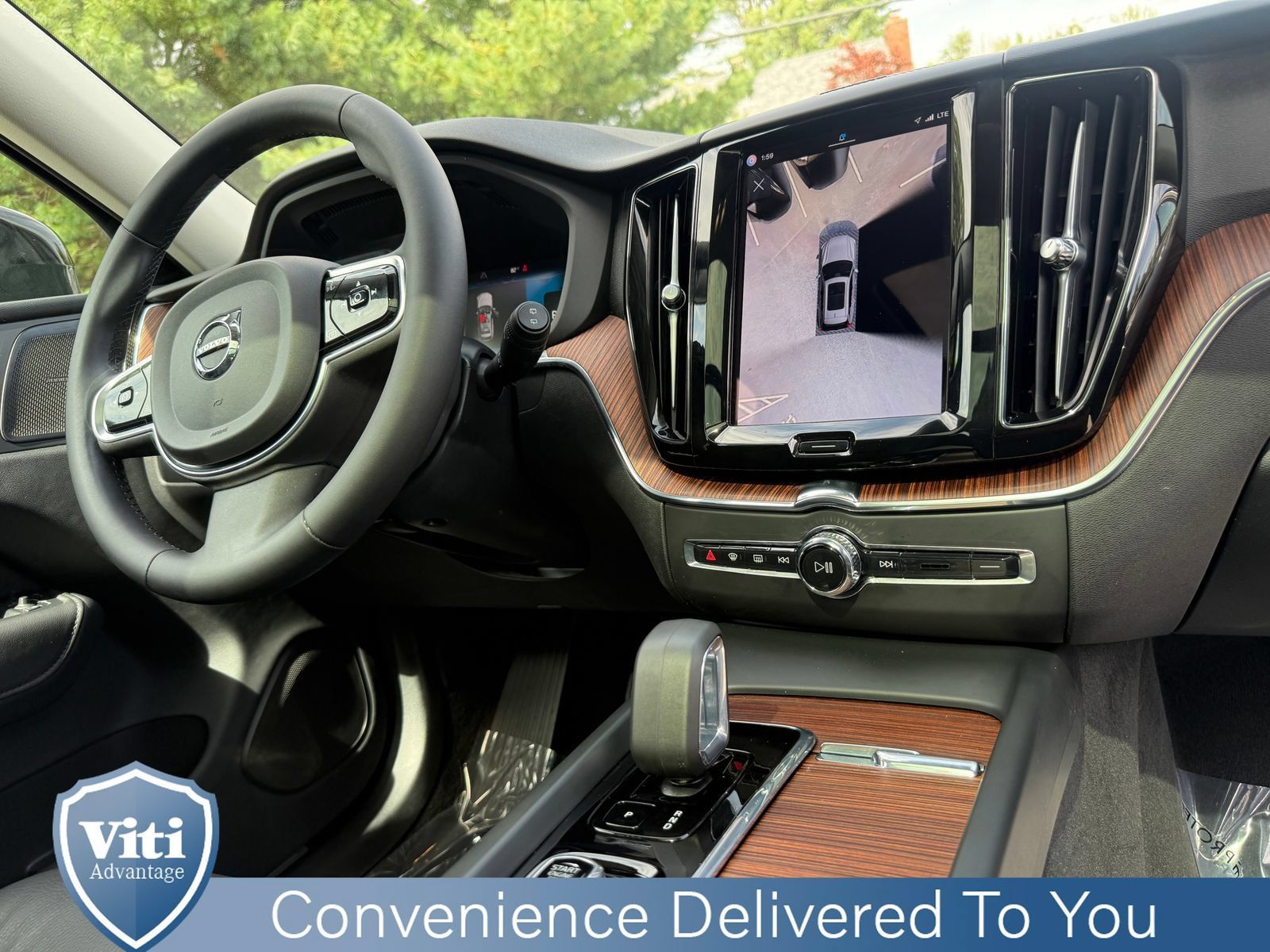 Certified 2024 Volvo XC60 B5 Plus w/ Protection Package Premier AWD/4WD image 31