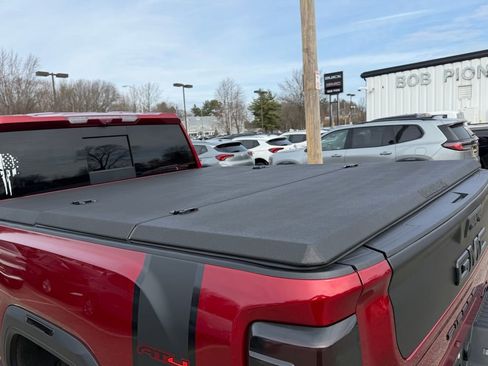 Used 2024 GMC Sierra 2500 AT4 w/ AT4 Premium Plus Package image 8