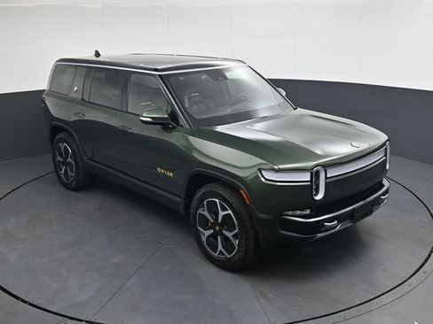 Used 2024 Rivian R1S Adventure AWD/4WD image 22