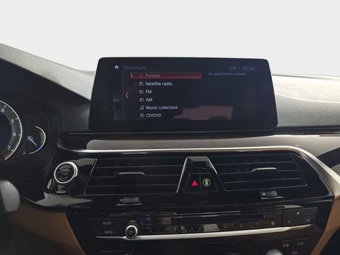 Used 2018 BMW 530i xDrive 530i xDrive image 23