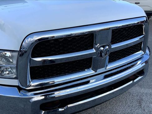 Used 2018 RAM 2500 Tradesman image 29