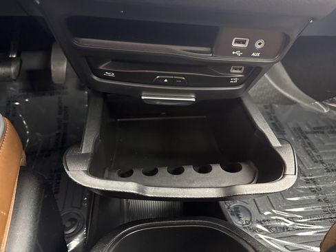 Used 2020 Chrysler Pacifica Limited w/ Advanced Safetytec Group image 23