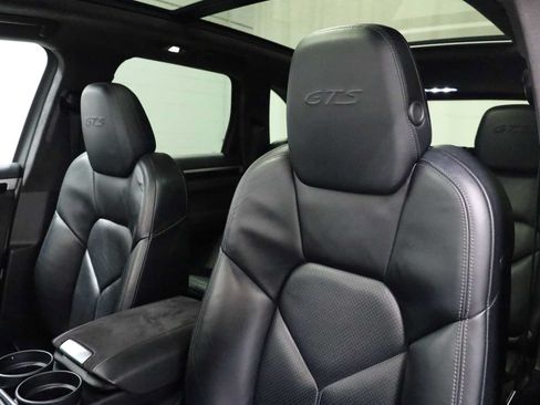 Used 2016 Porsche Cayenne GTS AWD/4WD image 19