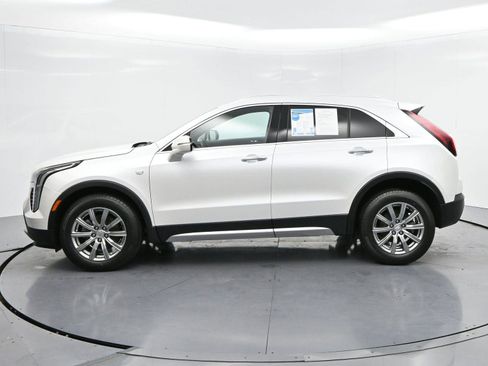 Used 2023 Cadillac XT4 Premium Luxury w/ Cold Weather Package AWD/4WD image 4