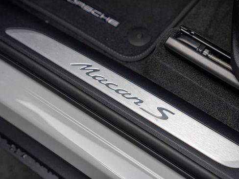New 2026 Porsche Macan S AWD/4WD image 12