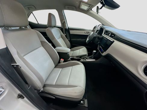 Used 2019 Toyota Corolla LE image 31