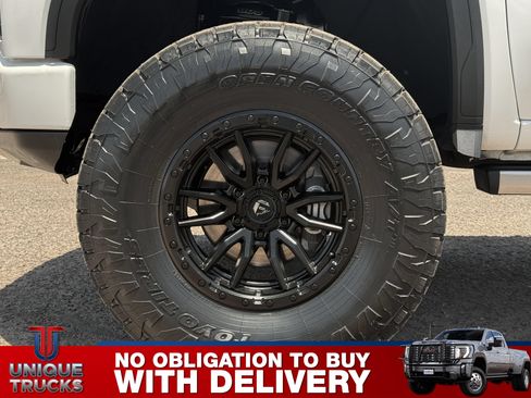 Used 2023 GMC Sierra 1500 Denali Ultimate AWD/4WD image 10