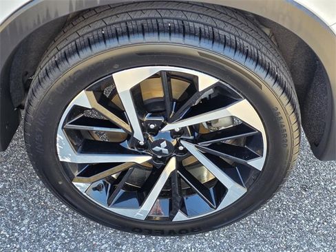 Used 2022 Mitsubishi Outlander SEL image 43