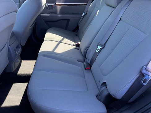 Used 2010 Hyundai Santa Fe GLS image 5