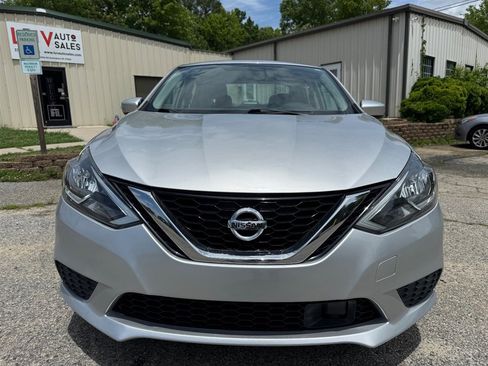 Used 2019 Nissan Sentra SV FWD image 8