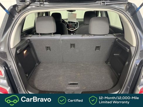Certified 2017 Chevrolet Sonic LT FWD image 23