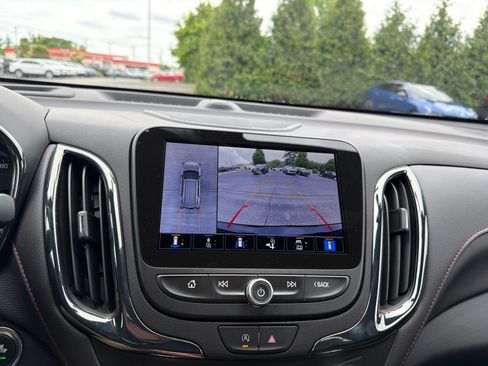 Used 2024 Chevrolet Equinox RS w/ RS Leather Package FWD image 18
