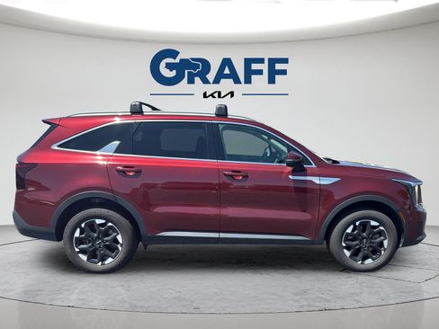 Used 2025 Kia Sorento S AWD/4WD image 12