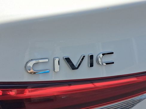 Used 2024 Honda Civic Touring image 24